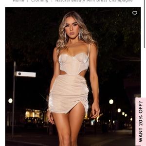 White Fox natural beauty mini dress